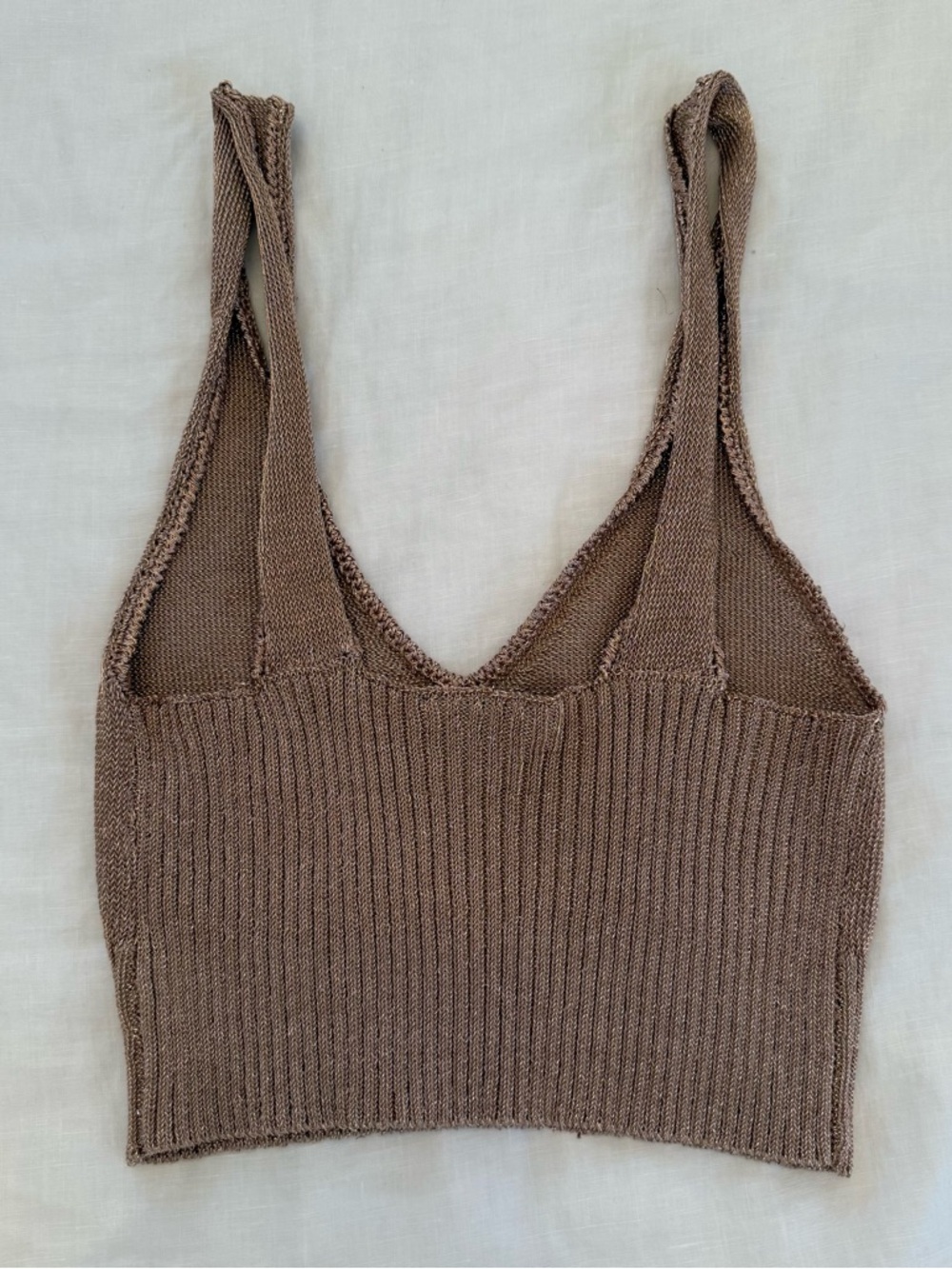 TopShop Gold Metallic Knit V-Neck Cropped Tank Top - Picture 2 of 5